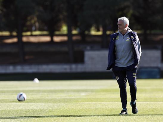 Fenerbahçe, Eyüpspor maçı hazırlıklarına başladı