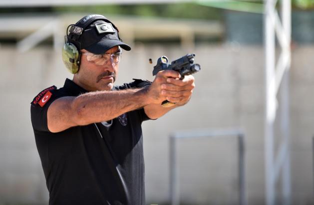 'Yıldırım Osman', Hırvatistan'daki atış şampiyonasında 3 kategoride şampiyon