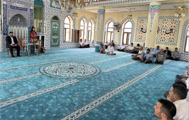 Camide vatandaşlara erken yaşta zorla evlilikle mücadele eğitimi verildi