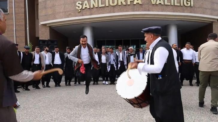 Şanlıurfa’nın 13 ilçesi halk oyunları için yarıştı