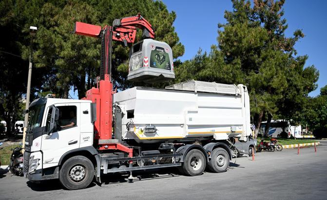 Kuşadası'nda kent temizliğinde yeni dönem
