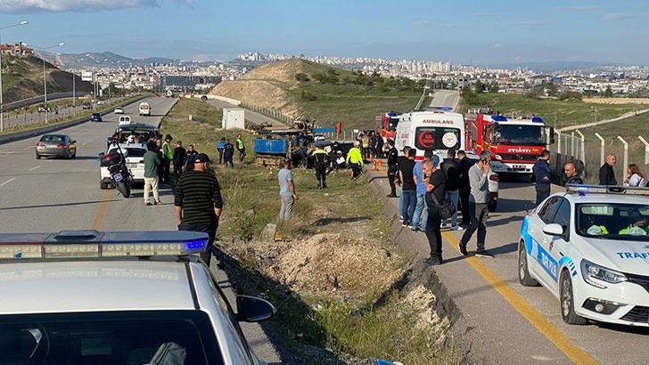 Ankara'da, sondaj aracına çarpan otomobildeki anne- oğul öldü