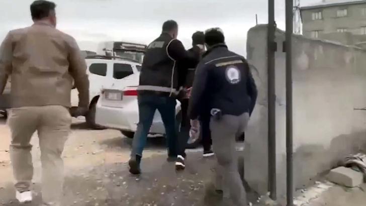 49 ilde 'tefecilik' ve 'dolandırıcılık' operasyonları: 146 gözaltı