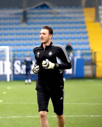 Altay'da kaleci Ozan belirsiz