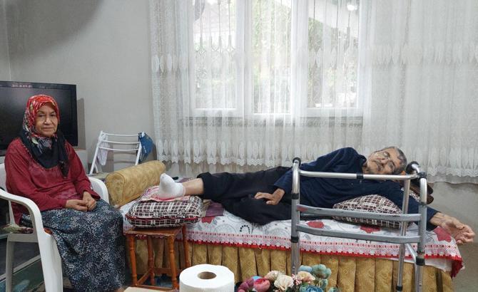 Sağ ayağını kaybetti, akülü tekerlekli sandalye desteği bekliyor