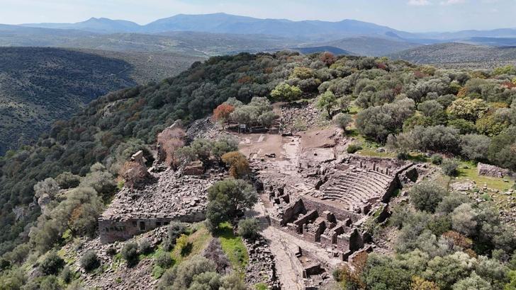 Yunusemere'den Aigiai kazı çalışmalarına destek