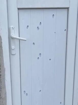 Diyarbakır'da dolu etkili oldu; bağ evi kapısı delindi