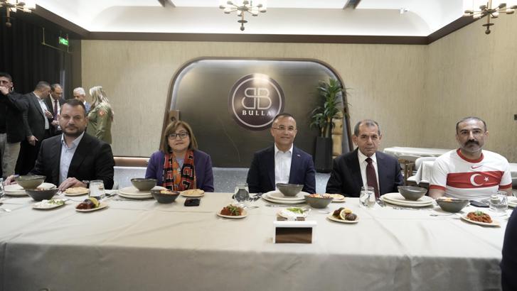 Gaziantep'te iki kulüp başkanından dostluk rüzgarı