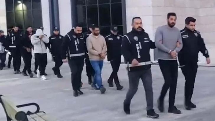 Gökçeada'da 2 aileye 'nitelikli yağma' operasyonu; 13 gözaltı