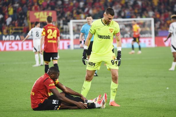 Göztepe'nin içi yandı