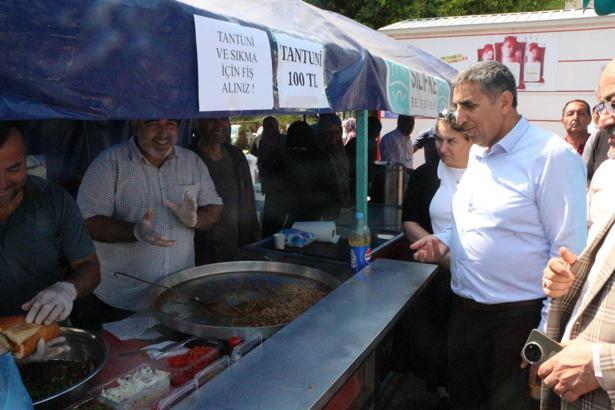 Silifke’de müftülüğün kermesi ilgi gördü
