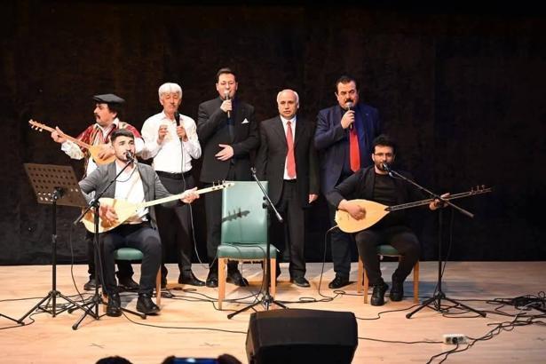 Kadirli'de 15'inci Aşık Feymani Şenlikleri düzenlendi