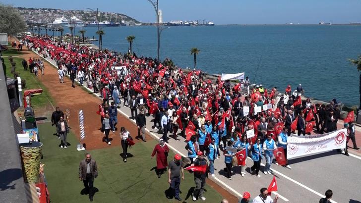 Samsun’da ‘Ailemiz Geleceğimiz’ temalı ‘Aile ve Gençlik Yürüyüşü’