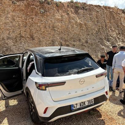 Mardin’de şarampole devrilen otomobildeki 4 kişi yaralandı