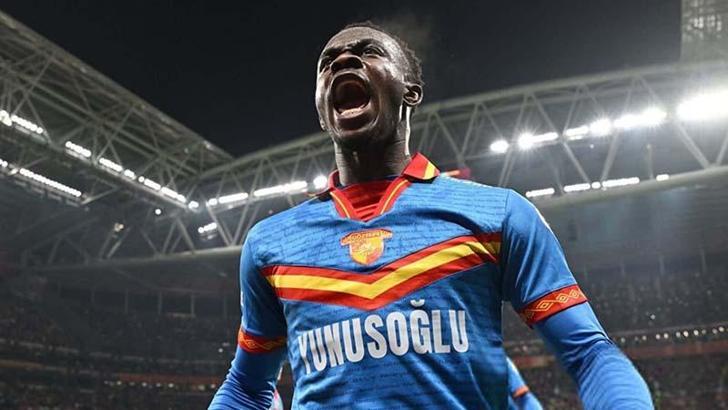 Göztepe'de Dennis Almanya'da gözde