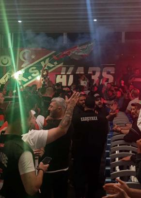 Karşıyaka final için avantajı kaptı