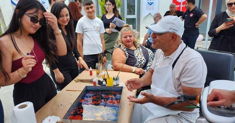 Engelliler Haftası'nda umut, sanatla yeşerdi