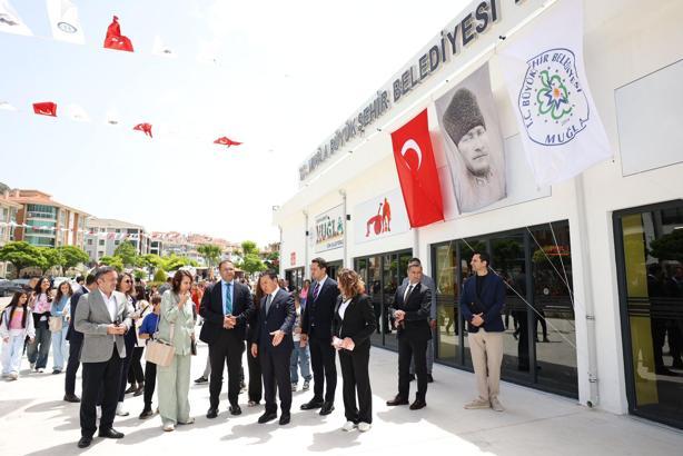 Muğla'da Erman Şahin Spor Merkezi törenle hizmete açıldı