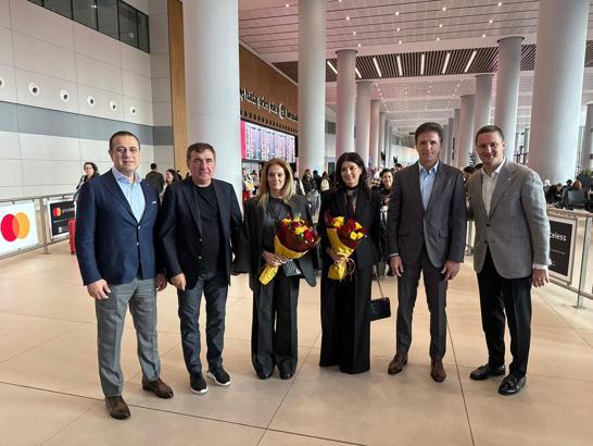 Hagi ve Popescu UEFA Kupası zaferinin yıl dönümü için İstanbul’a geldi