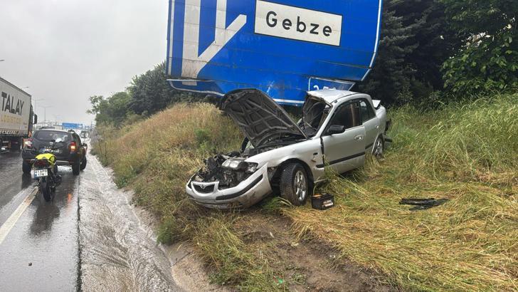 Takla atıp hurdaya dönen otomobilin sürücüsü yaralandı