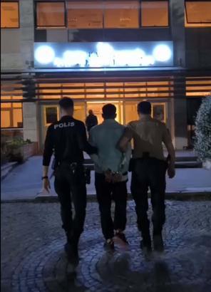 İzmir'de hırsızlıktan 30 yıl 1 ay hapis cezası ile aranan firari hükümlü yakalandı