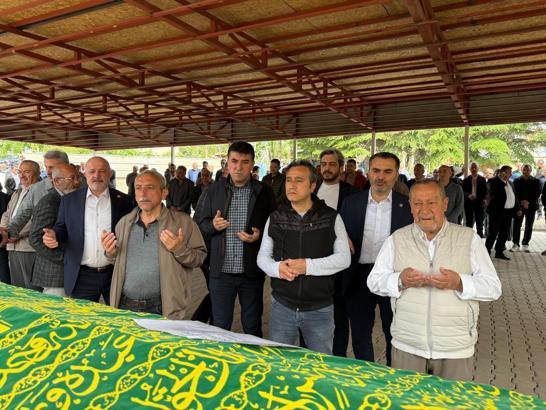 Derin dondurucuda parçalanmış cesedi bulunmuştu; toprağa verildi