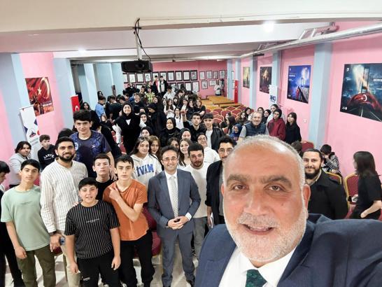 Öğrencilerden Başkan İbrahim Sandıkçı'ya sevgi seli