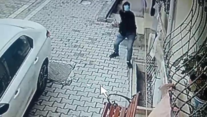 İstanbul - Esenyurt’ta boşanma aşamasındaki eşinin ailesine kezzapla saldırdı; 'Ölmeden bundan kurtulmak istiyorum'