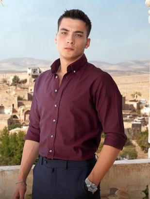 Uzak Şehir'in Kaya'sı Atakan Özkaya: Hayallerinden ve aşkından vazgeçme