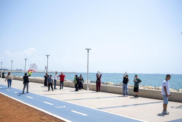 Engelliler Haftası’nda gökyüzü rengarenk oldu