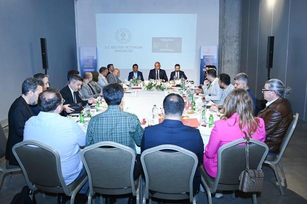 Bakan Ersoy: Müzelerimizdeki eserlere DNA kodlu mührümüzü yerleştiriyoruz