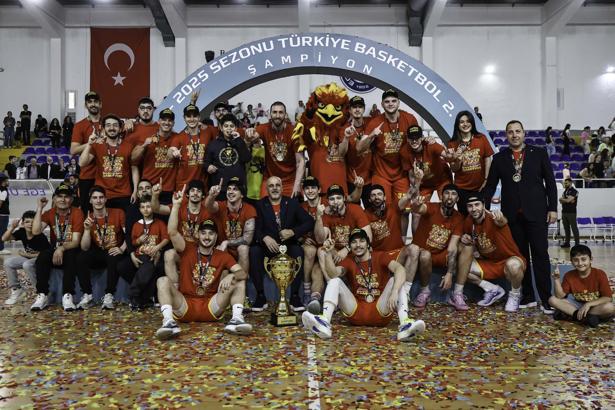 Göztepe potada kupasına kavuştu