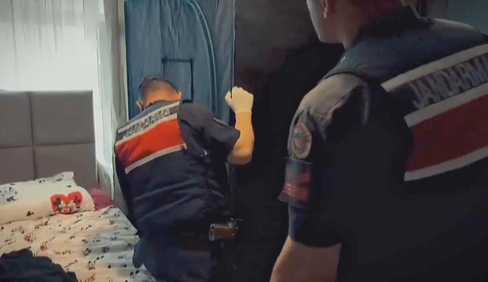 İklimlendirme sistemiyle uyuşturucu yetiştirilen eve operasyon: 2 gözaltı