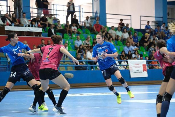 Yalıkavakspor şampiyonluk için avantajı kaptı