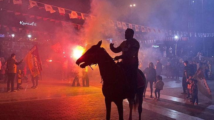 Karabük'te şampiyonluğu at binerek kutladılar