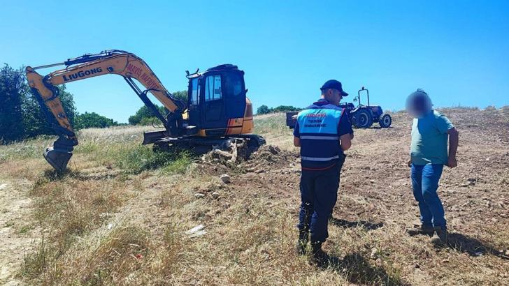 Aydın'da Hazine arazisinde kaçak kazıya 4 gözaltı