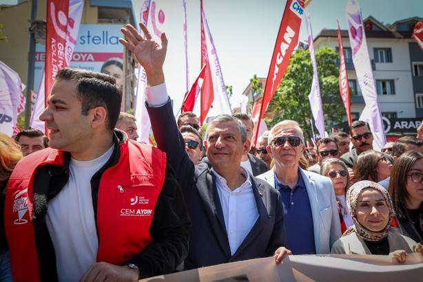 Özgür Özel: Demokrasi, eşit şartlarda mücadele olduğu zaman iyidir