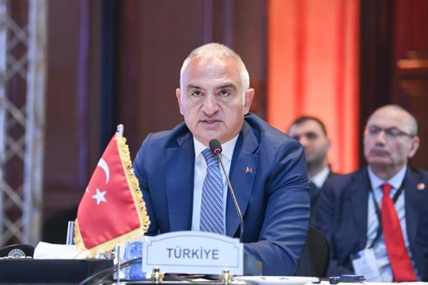 Bakan Ersoy: Gece müzeciliği, 26 antik kentte daha devreye alınacak