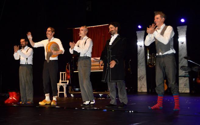 Festival oyunlarına yoğun ilgi