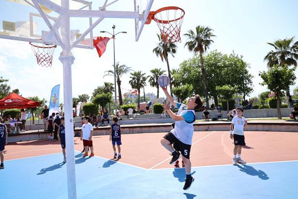 Büyükşehir’den 19 Mayıs’ta gençlere özel futbol ve basketbol turnuvası
