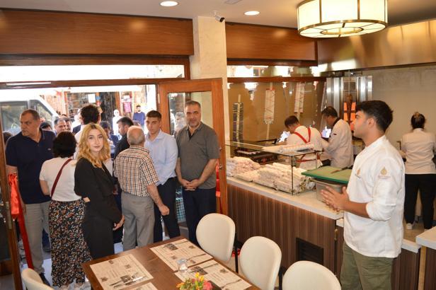 Mardin’de açılan ‘Gönül Mutfağı’nın geliri Hatay’daki öğrencilerin öğle yemeğinde kullanılacak