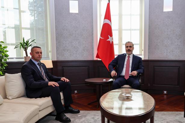 Bakan Fidan, Sancak Demokratik Eylem Partisi Yeni Pazar Milletvekili Şkriyel’i kabul etti