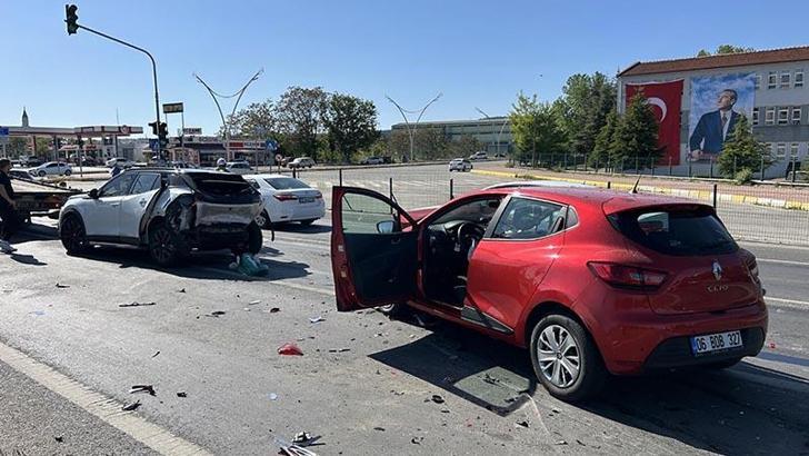 Uşak'ta zincirleme kaza: 7 yaralı