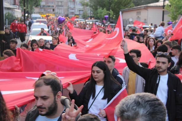 Sivas'ta gençlik yürüyüşü düzenlendi