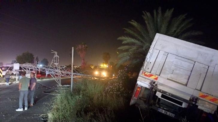 Manavgat'ta kaza: 3 yaralı