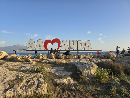 ‘Samandağ'ın kırılan kalp logosundan sonra ‘ğ’ harfi de çalındı