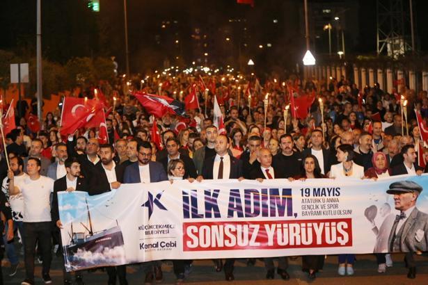 Küçükçekmece’de 19 Mayıs coşkusu