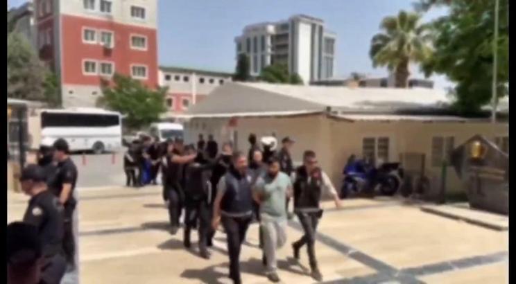 Ev ve iş yeri basan şebekeye operasyon; 9 tutuklama