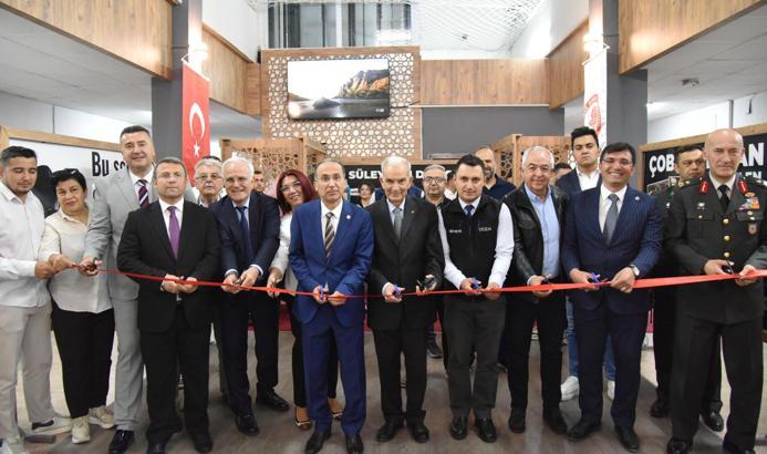 Süleyman Demirel Hatıra Müzesi açıldı