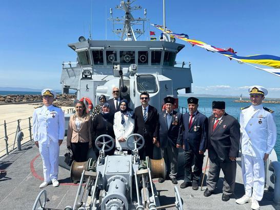 Enez Limanı'na demirleyen TCG Akçakoca mayın gemisi ziyarete açıldı